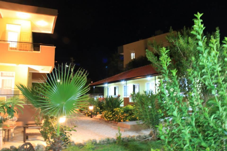 Esmeralda Apart Butik Otel Kizilot Luaran gambar
